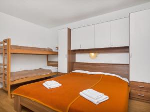 Apartment Cico-2 by Interhome