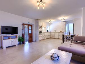 Holiday Home Eugenia by Interhome