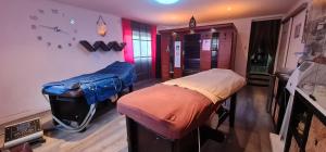 Maisons d'hotes Suite jacuzzi et sauna privatifs : photos des chambres