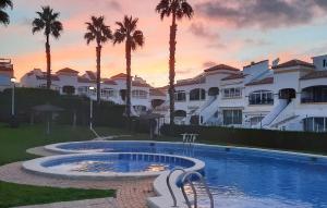 Awesome Apartment In Santa Pola