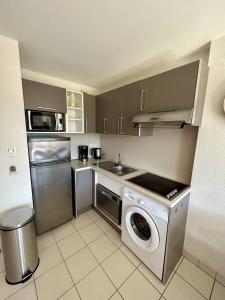 Appartements 110 - Appartement duplex 6 personnes vue sur Golf. : photos des chambres