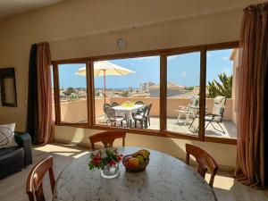 La AMISTAD Apartamento en Chalet con piscina compartida