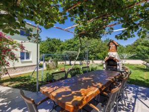 Apartment Rajić-1 by Interhome 