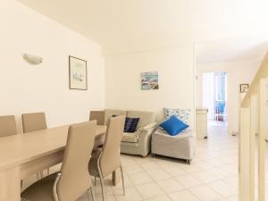 Holiday Home Elena by Interhome