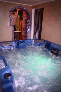 Maisons d'hotes Suite jacuzzi et sauna privatifs : photos des chambres