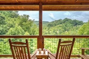 Tennessee Tranquility by Stony Brook Cabins