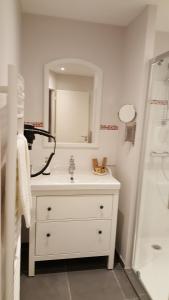 Hotels Hotel Chez Jacqueline : photos des chambres