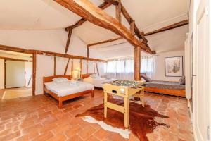Maisons de vacances Maison Augustine - 300m2- Lisle-sur-Tarn : photos des chambres