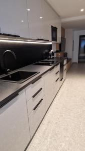 Moderne F3 - 10 min aeroport CDG - Paris - Parc Astérix - Disneyland Paris - Tour Eiffel - Champs Elysée - 15 min Parc des expositions Villepinte - 10 min Le Bourget - 5 min du Golf international de Roissy- JO 2024