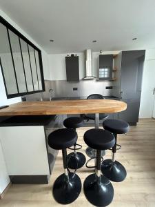 Studio CF Cosy Proche Gare, Centre Ville et Toutes Commodites