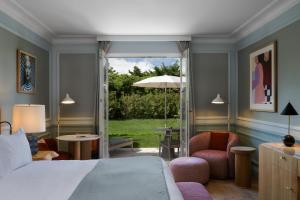 Superior Double Room with Garden View room in Althoff Hotel Villa Belrose