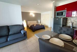 Amplio estudio en Golf del Sur GP123