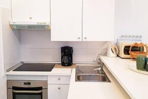 Grazioso appartamento piscina e vista mare SC770