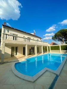 Villa avec piscine Saint-Nom-le-Bretèche