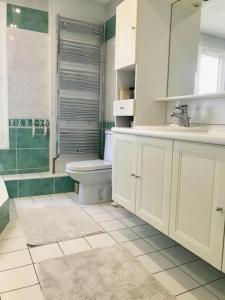 Villas Villa avec piscine Saint-Nom-le-Breteche : photos des chambres