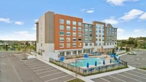 Holiday Inn Express & Suites Orlando- Lake Buena Vista by IHG