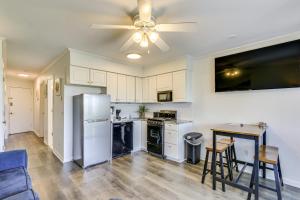 Walk to Coligny Beach! Resort Life in Hilton Head