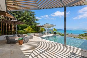 BEACHSIDE VILLA - CARPE DIEM - in Plai Laem Soi 7, 3 BED 4 BATH, Amazing SEA and MOUNTAIN VIEWS, only 180m walk to Swimming Beach