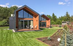 Nice Home In Tlen With Wifi