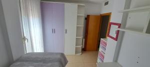 Piso soleado con buena ubicación