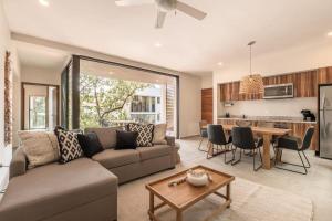 Selva Terra Sol Beach Club Access