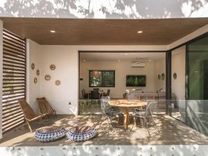 Selva Terra Sol Beach Club Access