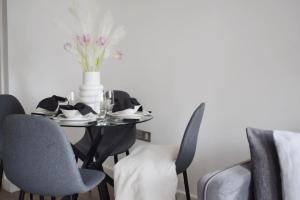 Cosy two bedroom in Romford