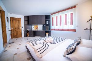 Villas Luxury Home -Villa-Piscine-Jacuzzi-Famille-Table de billard - Top Pros ServicesConciergerie : photos des chambres