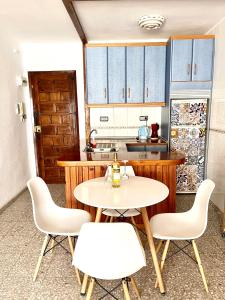 Natalie Calpe Sun 100m to the Beach center