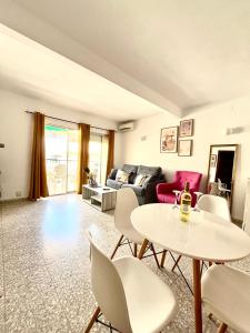 Natalie Calpe Sun 100m to the Beach center