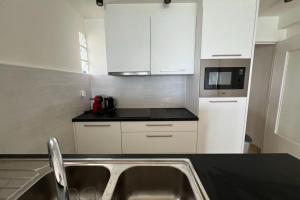 Comfortable apartment with nice sea view