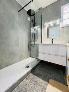 Comfortable apartment with nice sea view