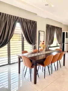 LYL Journey House at Ipoh Town Centre 17PAX 6BR - Lahat