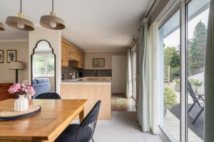 Oakbank-Central Grasmere