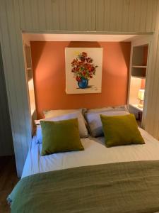 B&B / Chambres d'hotes Moulin de Champrond -Montmirail -Sarthe : photos des chambres