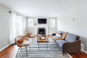 Football Hall of Fame Hideaway-Cozy and Convenient - Ubytování bez kategorie ve městě Canton