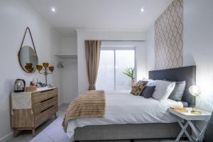 Cosy and Central in Claremont