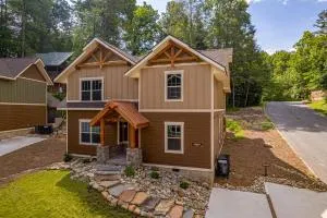 Smoky Pines Chalet - Glade