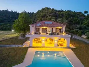 Antinea Olympian Villa - 阿克皮萨