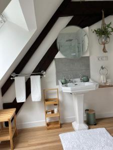 B&B / Chambres d'hotes O2 Tours : Chambre Lit Queen-Size 