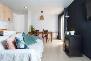 La flama del Ter, un loft preciós amb pati privat i estufa de flames