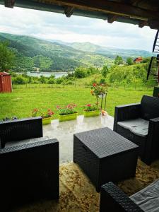 Vila Jotic, Zavojsko jezero - Villas, Pirot