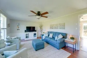 The Willowberry House with Deck and Grill! - Cedar Island