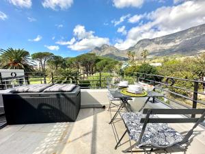 Breathtaking Table Mountain View Apartment in the Heart of Gardens