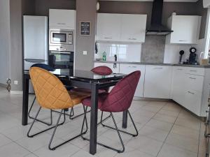 Appartements Logement entier, calme, hyper equipe : photos des chambres