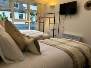 The Urban Retreat 4bdr sleep 14