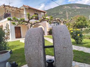 Tas Millstone Seaside House