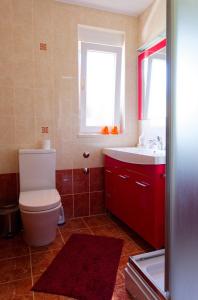 Yellow house apartments