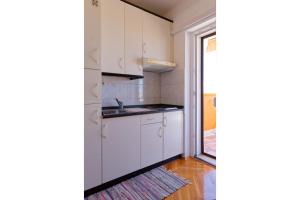 Yellow house apartments