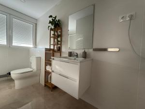 Tokyo Rooms Monsul Habitación PREMIUM con baño privado